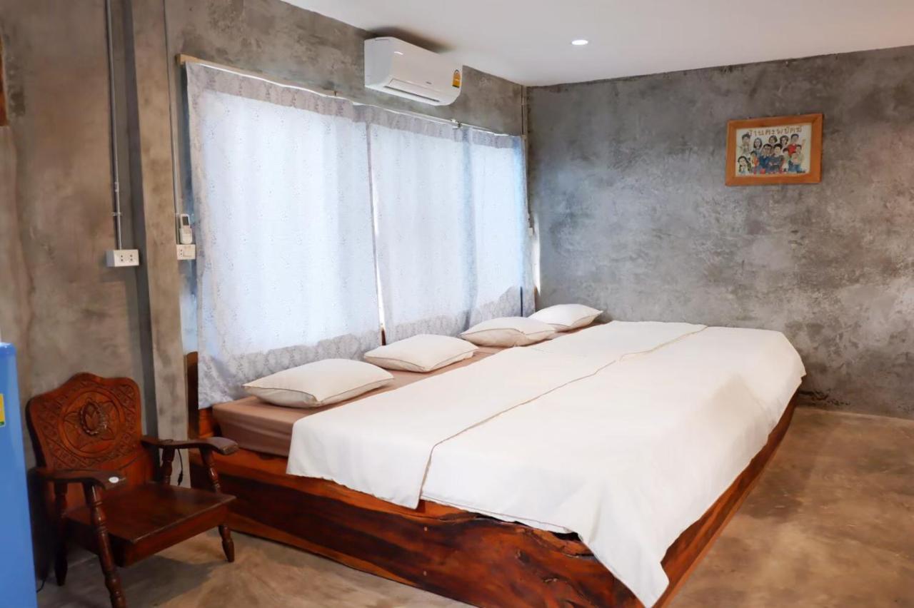 Chokchai Hotel Szajok Kültér fotó