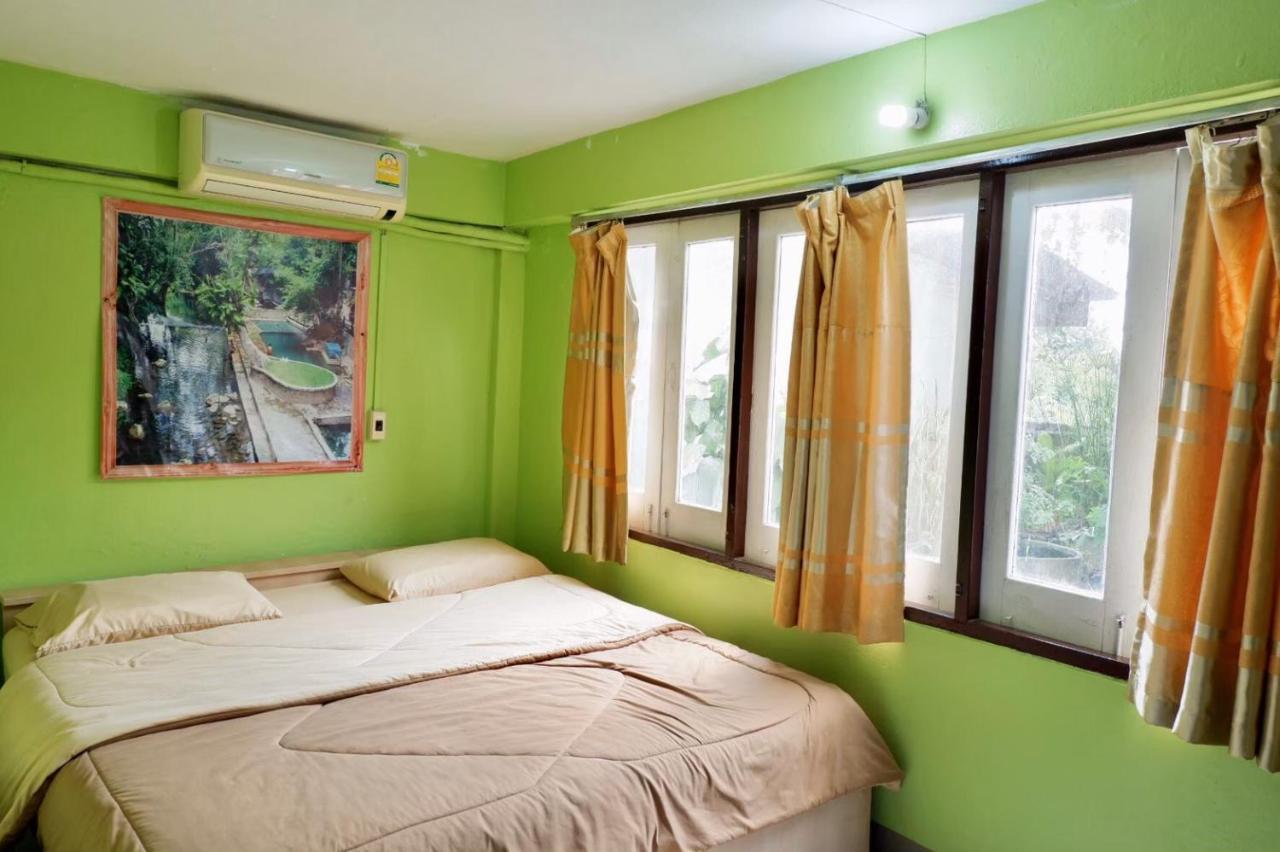 Chokchai Hotel Szajok Kültér fotó