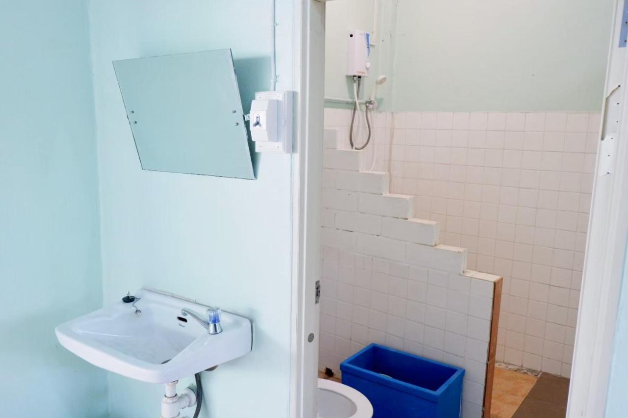 Chokchai Hotel Szajok Kültér fotó