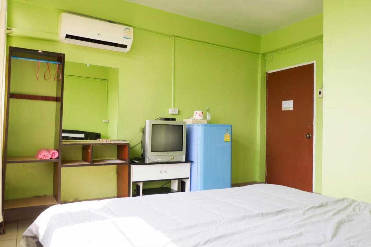 Chokchai Hotel Szajok Kültér fotó