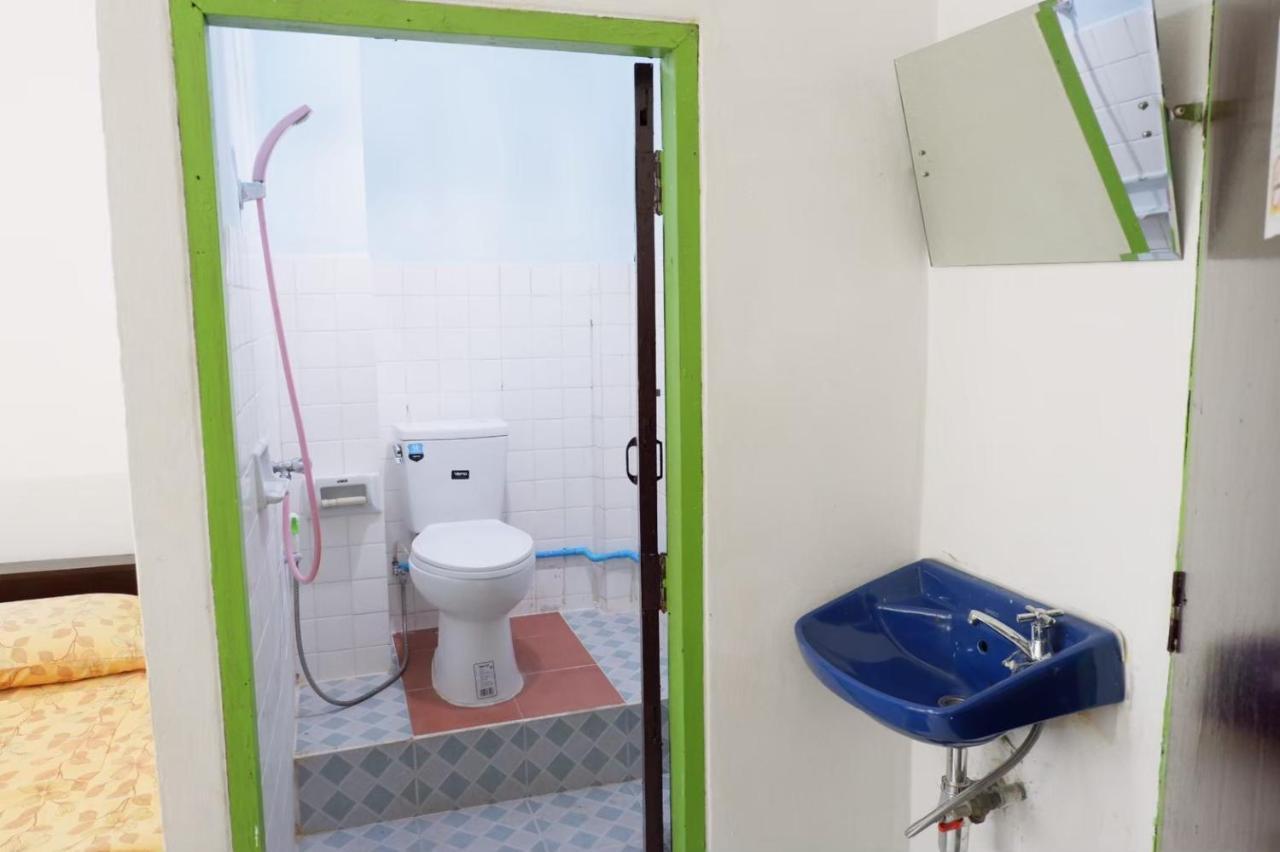 Chokchai Hotel Szajok Kültér fotó