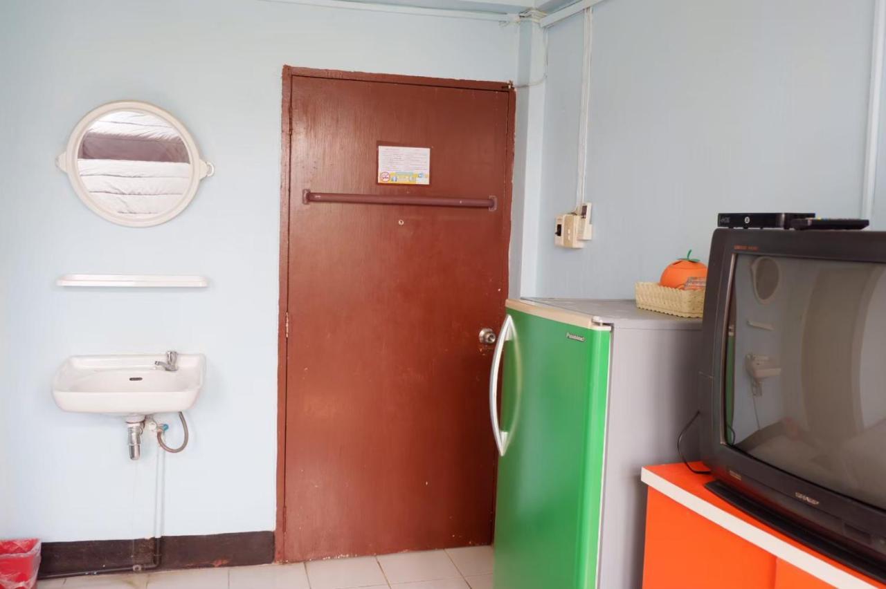 Chokchai Hotel Szajok Kültér fotó